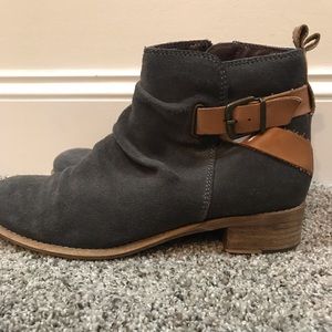 Diba True gray suede boots